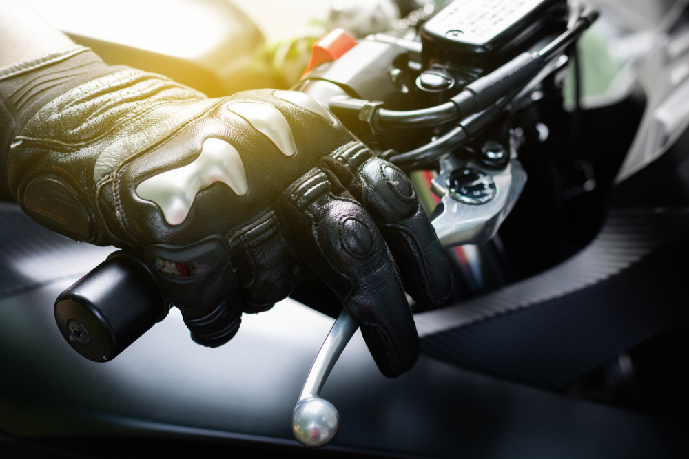 Close,Up,Of,Throttle,Control,Hand,And,Brake,Lever,Motorcycle,